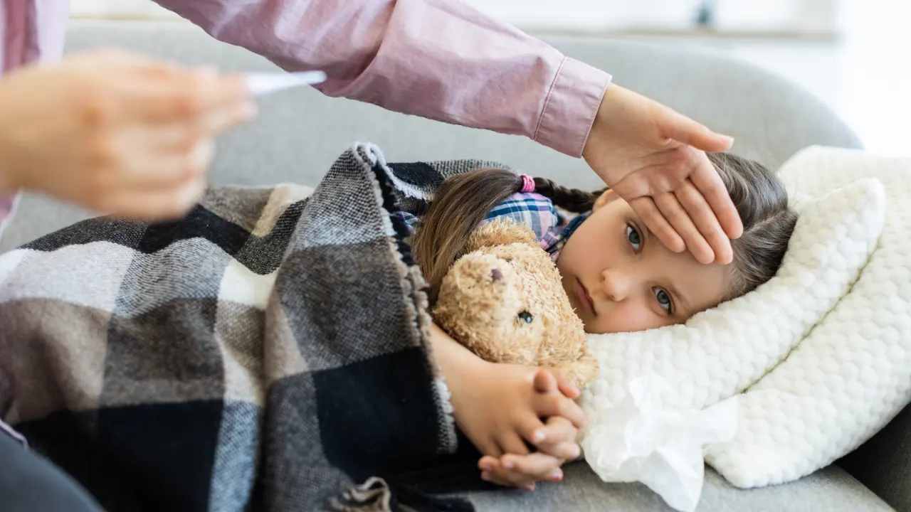 Uşaqlarda qızdırma nə zaman təhlükəlidir? Uşaqlarda qızdırma zamanı nə etməli?